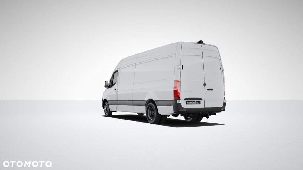 Mercedes-Benz Sprinter - 2