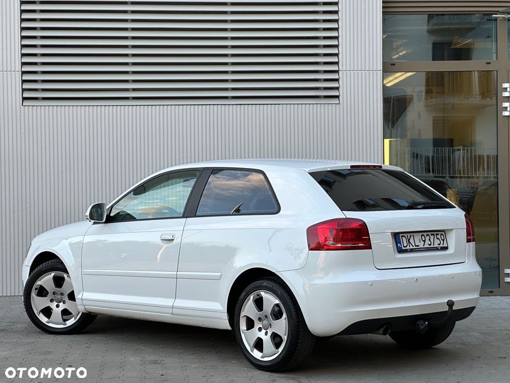 Audi A3 3-drzwiowe 1.6 TDI DPF Ambition - 3