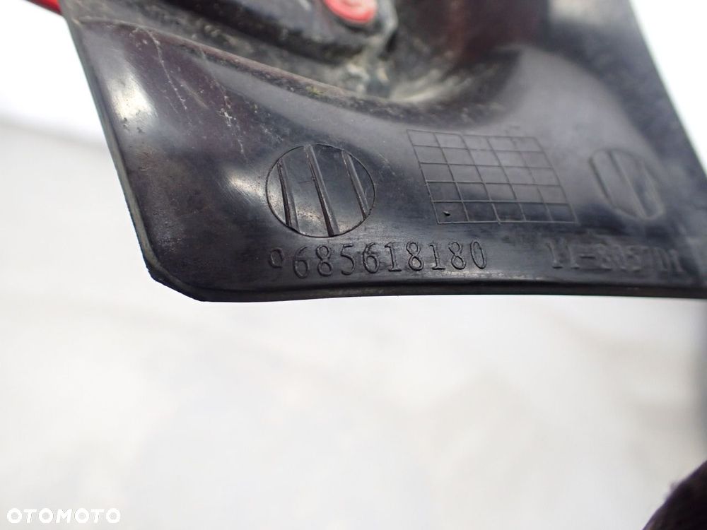 LAMPA PRAWA TYLNA PEUGEOT 207 - 13