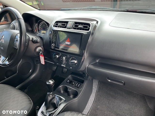 Mitsubishi Space Star 1.2 AS&G Insport - 11