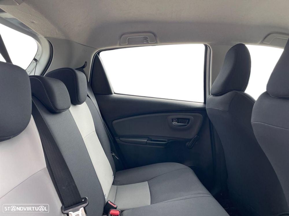 Toyota Yaris - 8