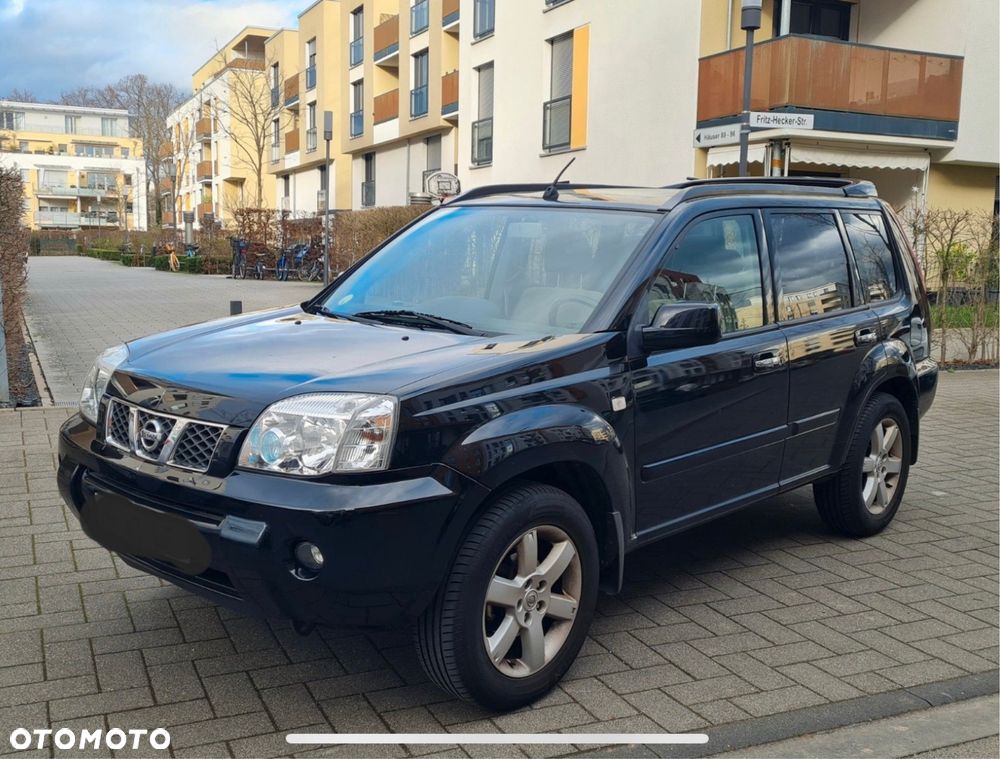 Nissan X-Trail - 1