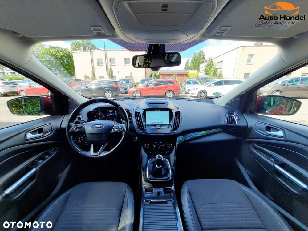 Ford Kuga 1.5 EcoBoost 2x4 Titanium - 6