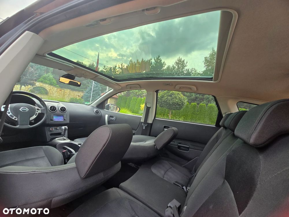 Nissan Qashqai+2 - 23