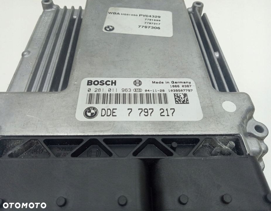 STEROWNIK SILNIKA BMW E87 2.0 D 7797217 0281011963 - 3