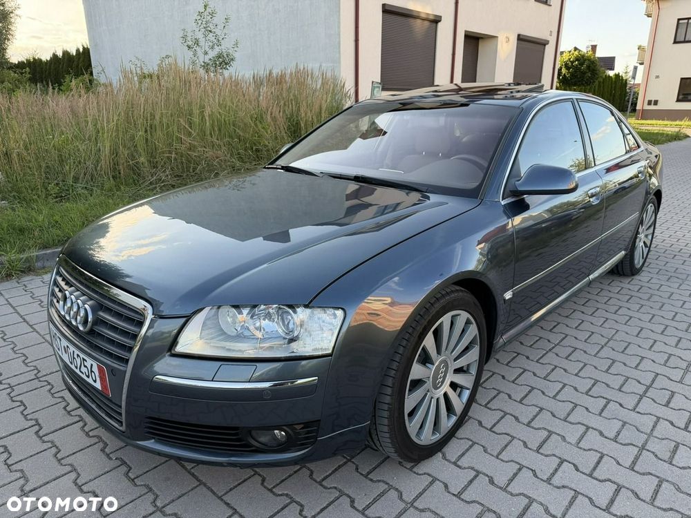 Audi A8 - 1