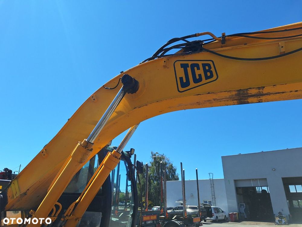 JCB Js 210L - 33