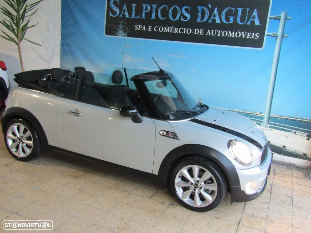 MINI Cabrio Cooper S - 13