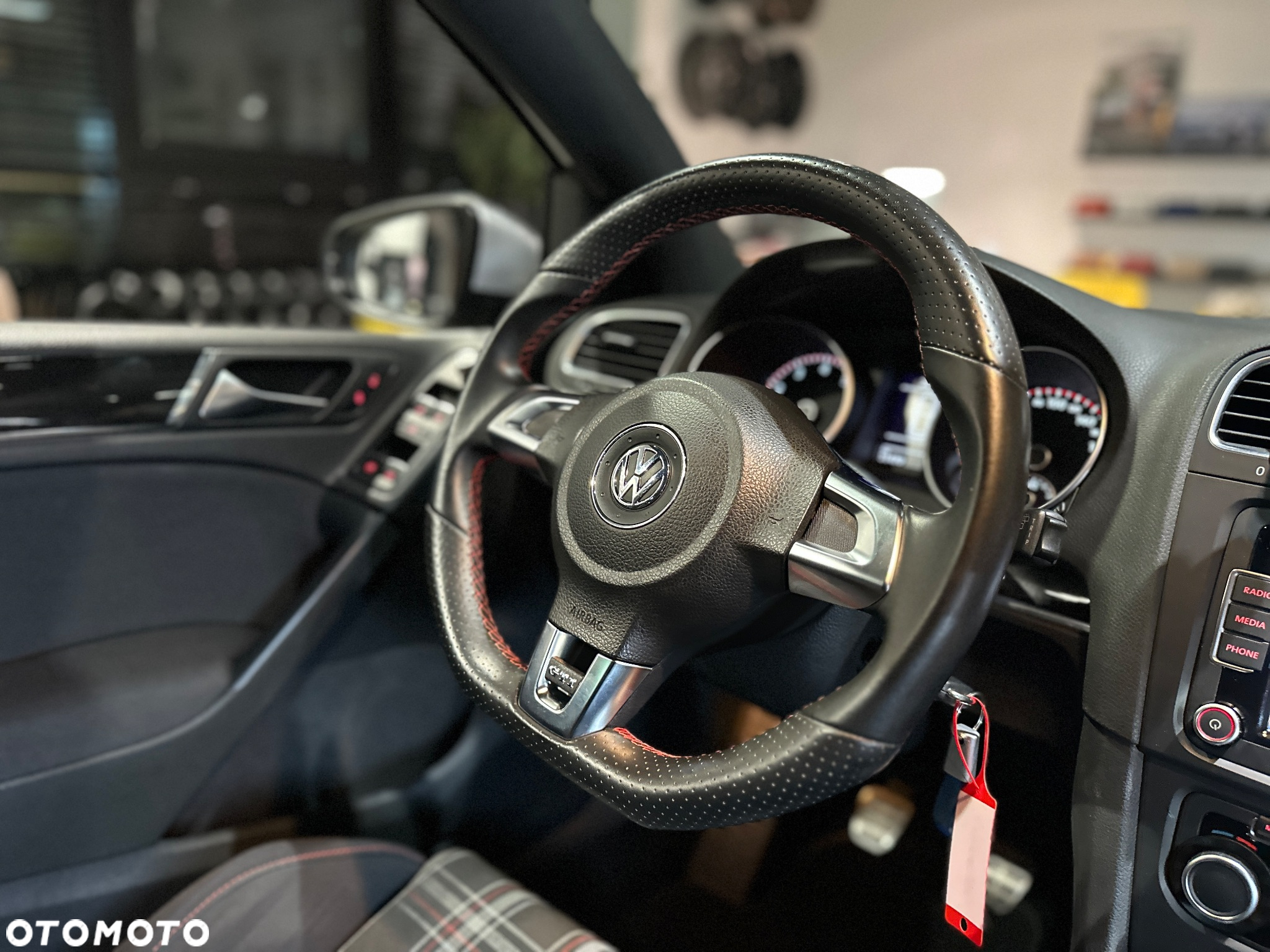 Volkswagen Golf 2.0 GTI - 23