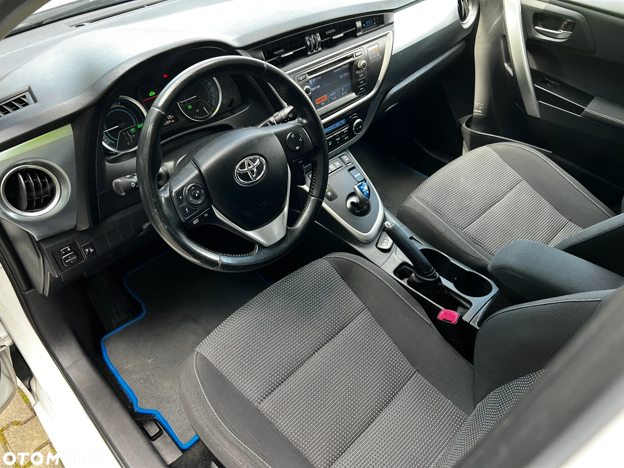 Toyota Auris 1.8 Hybrid Life - 9