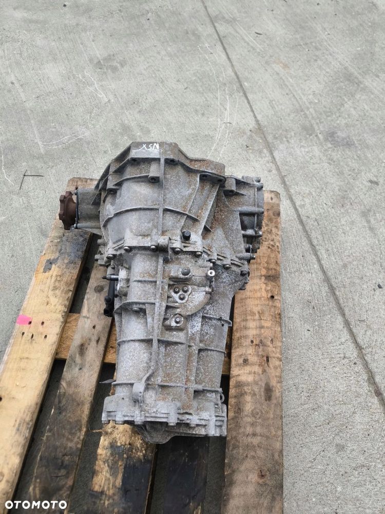 SKRZYNIA BIEGÓW MANUALNA AUDI A4 B8 A5 8T LIFT 2.0 TDI NSX USZKODZONA - 2