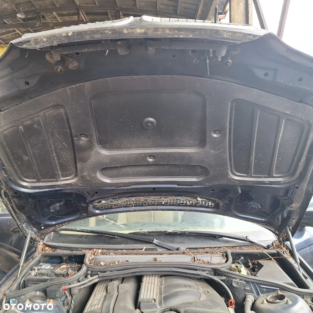 WYGLUSZENIE MASKI BMW E46 - 1