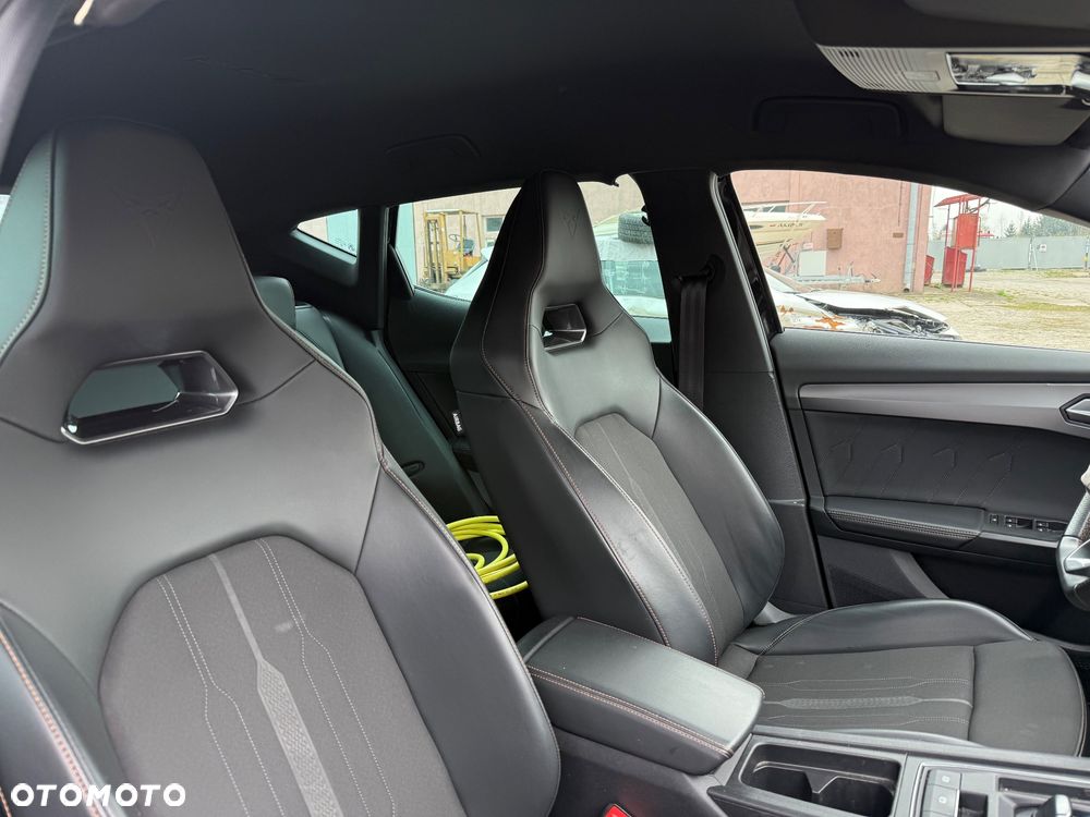 Cupra Formentor 1.4 e-Hybrid DSG Tribe Edition - 20