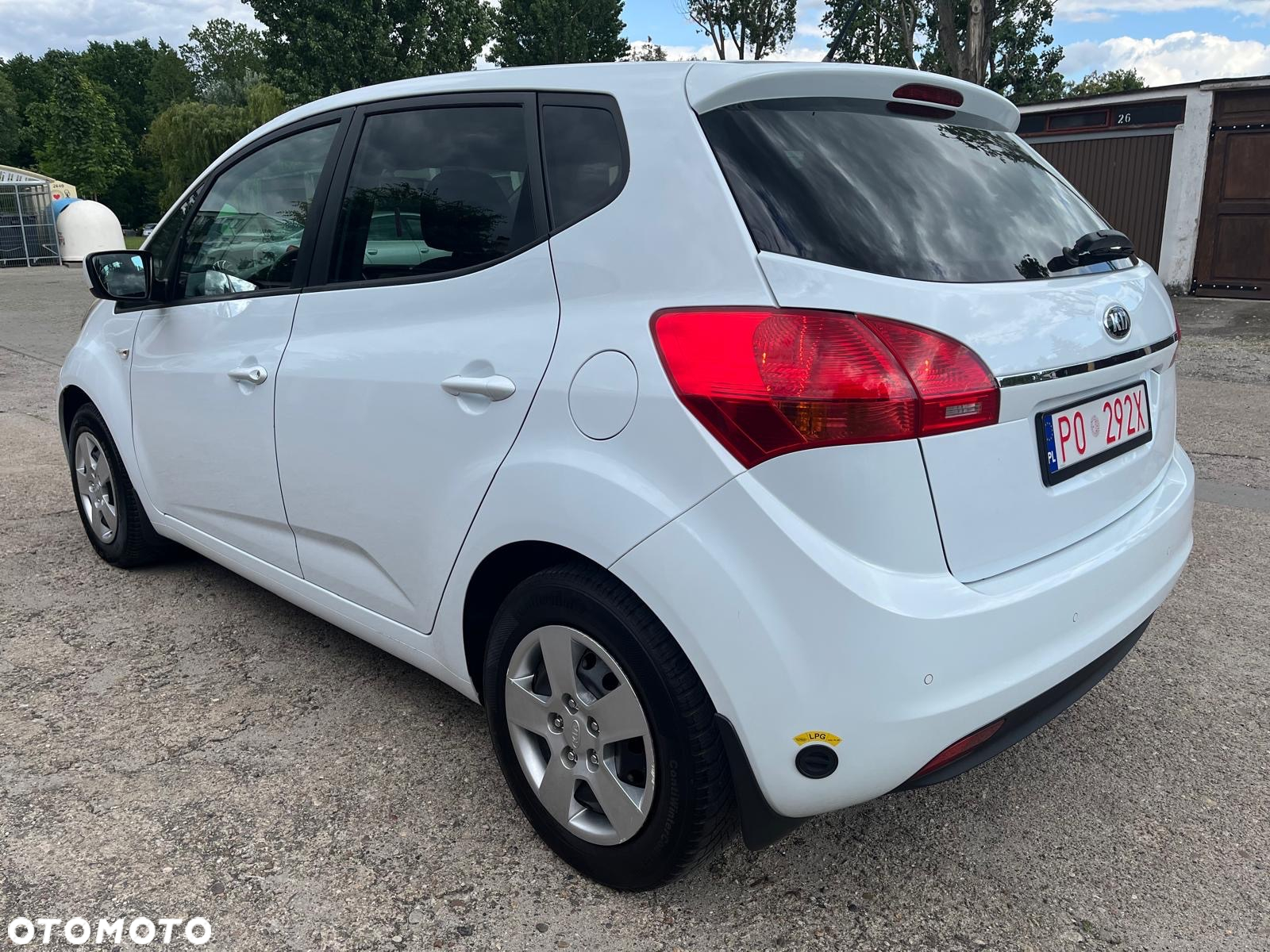 Kia Venga - 3
