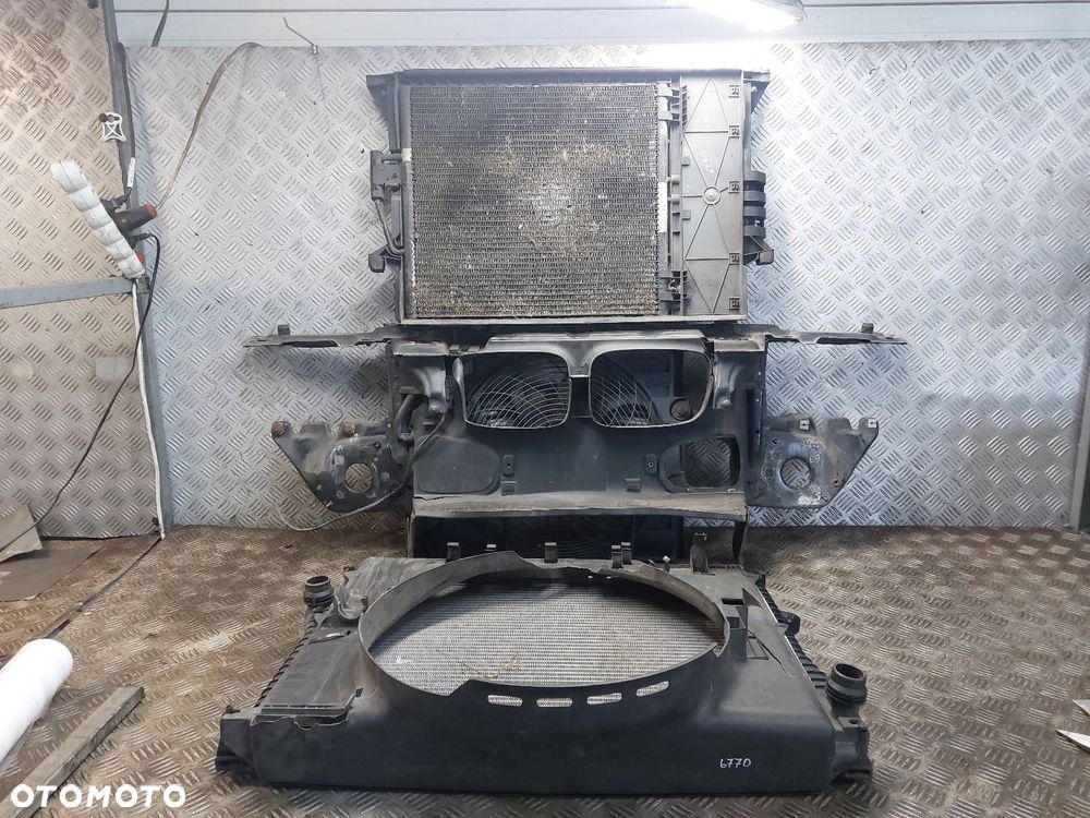 PAS PRZEDNI WZMOCNIENIE CZOŁOWE + KOMPLET CHŁODNIC BMW E39 520i 2.0 24V - 1