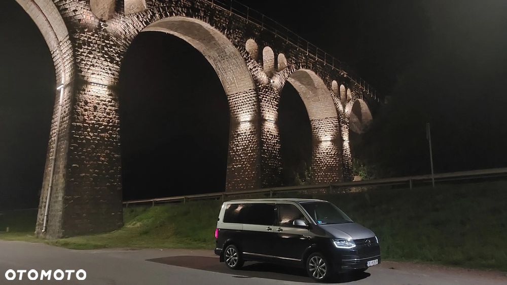 Volkswagen Caravelle - 17