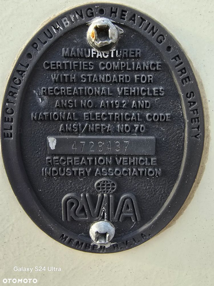 Chevrolet GULF STREAM 2000 OSKOSH WINNEBAGO KAMPER USA XXL DIESEL Cummins 5.9 - 33