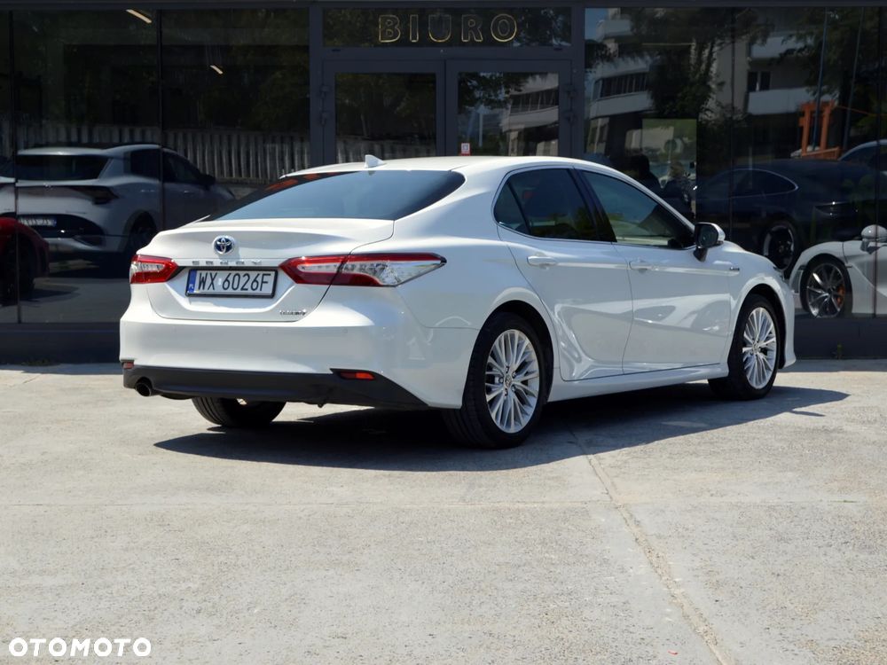 Toyota Camry 2.5 Hybrid Executive CVT - 4