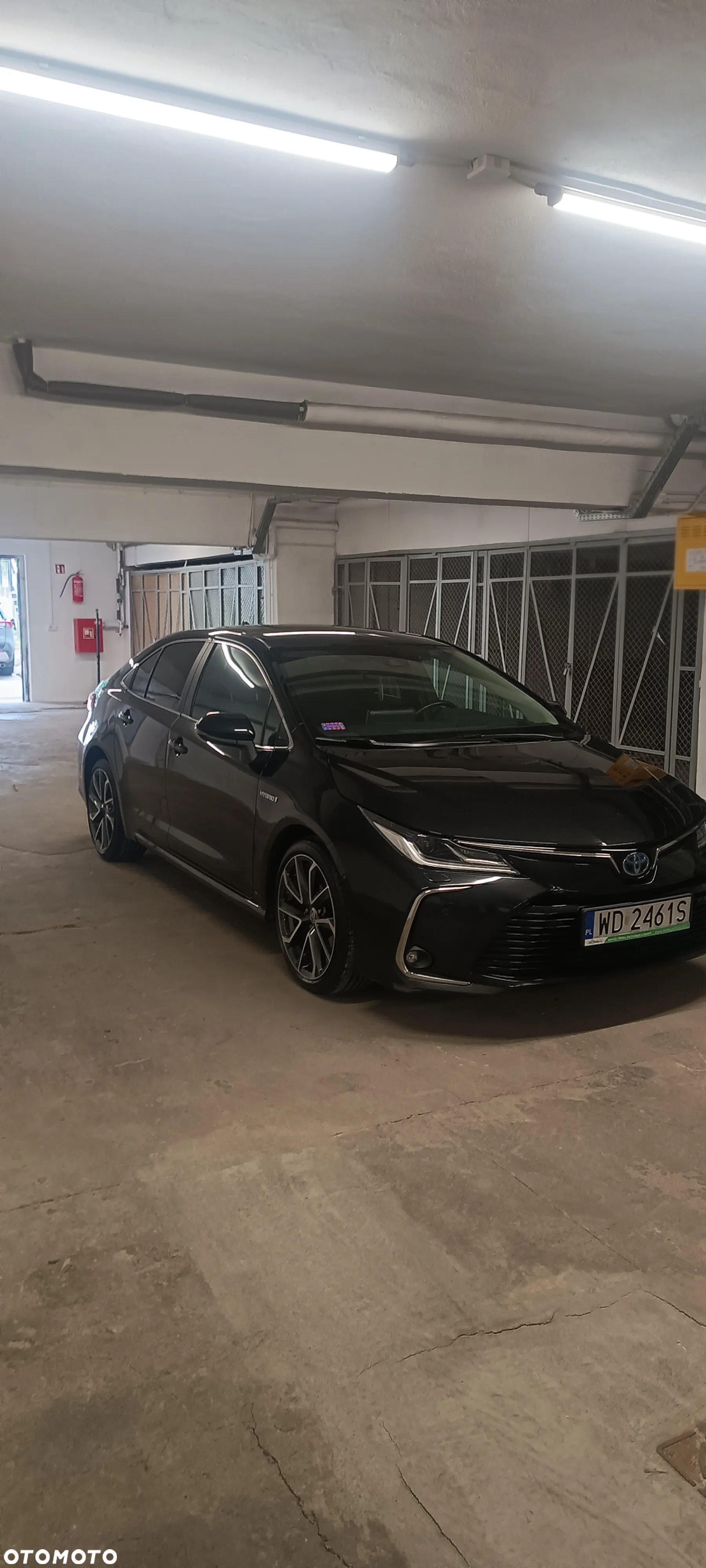 Toyota Corolla 1.8 Hybrid Executive - 13
