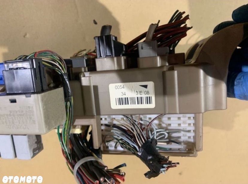 Moduł skrzynka bezpieczników bsi  Toyota corolla e12 - 4