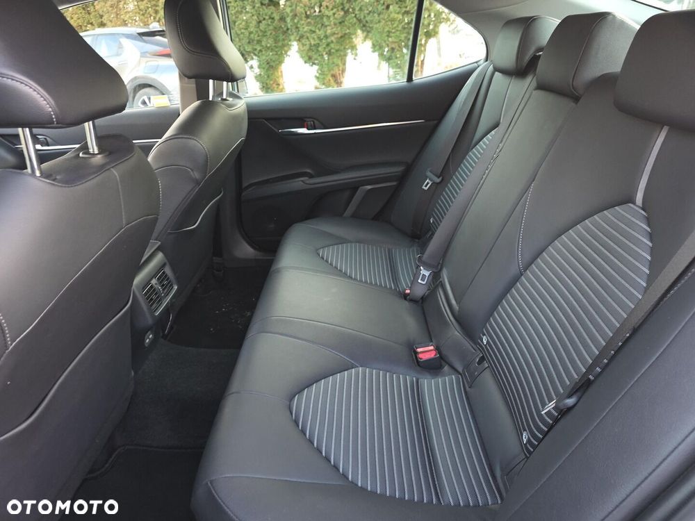 Toyota Camry 2.5 Hybrid Prestige CVT - 12