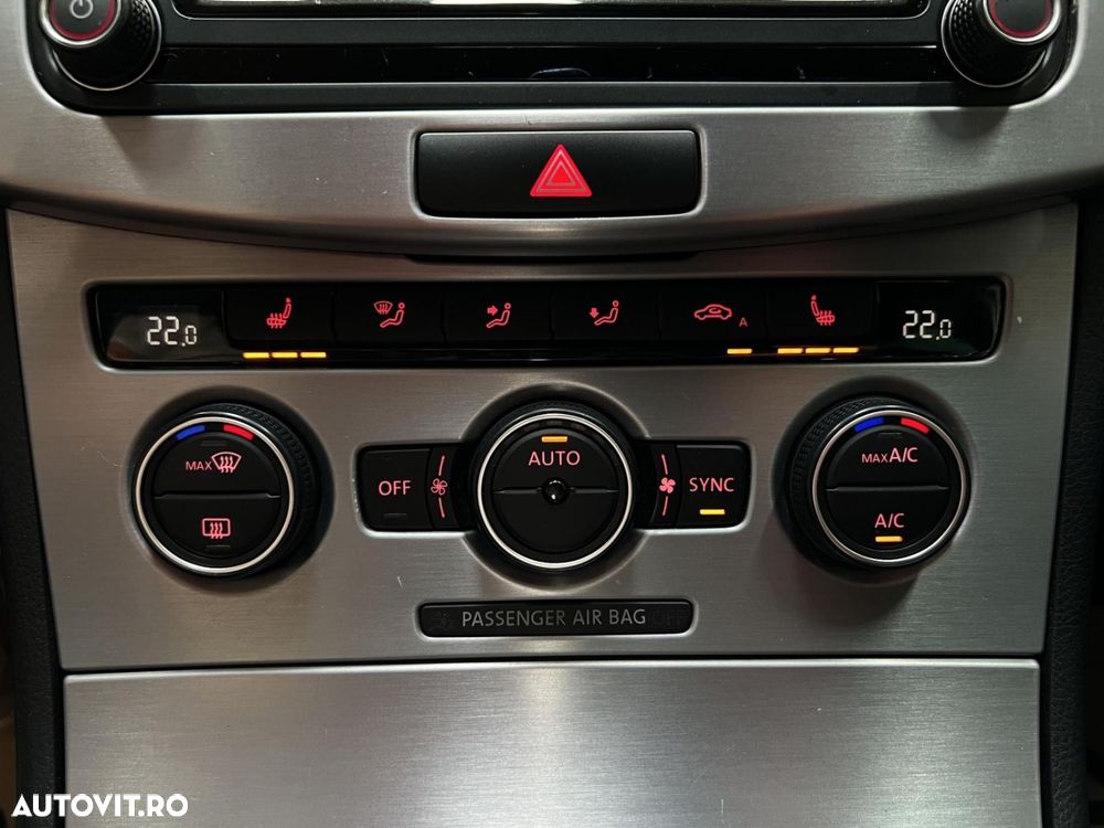Volkswagen Passat CC 2.0 TDI BMT DSG - 33