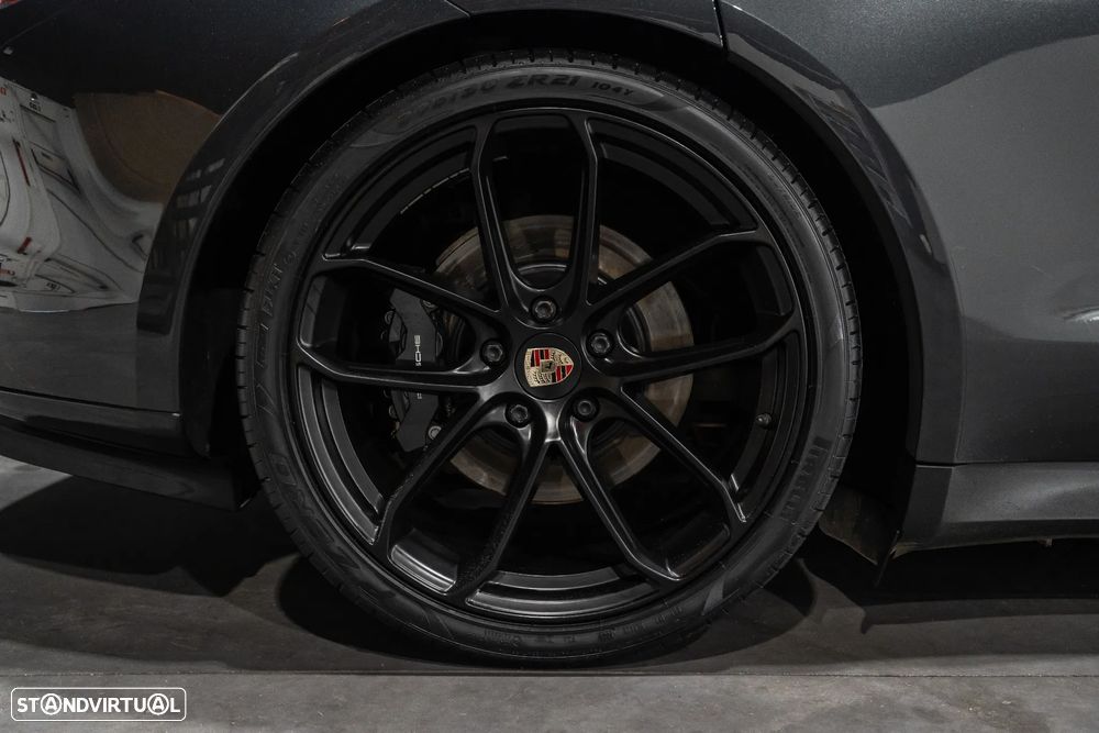Porsche Taycan Standard - 43