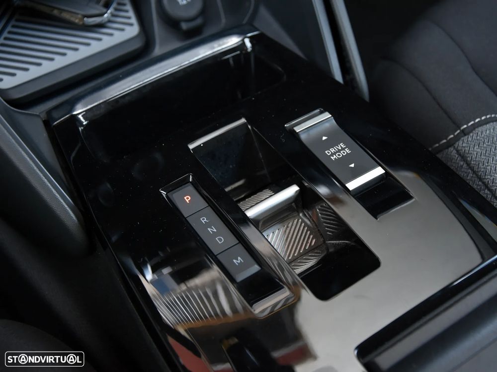 Citroën C4 PureTech 130 Stop&Start EAT8 PLUS - 24