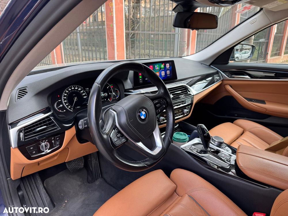 BMW Seria 5 520d xDrive AT - 9
