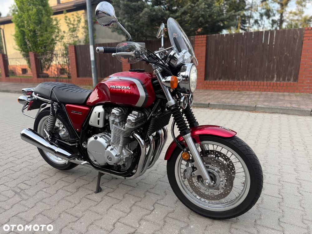 Honda CB - 2