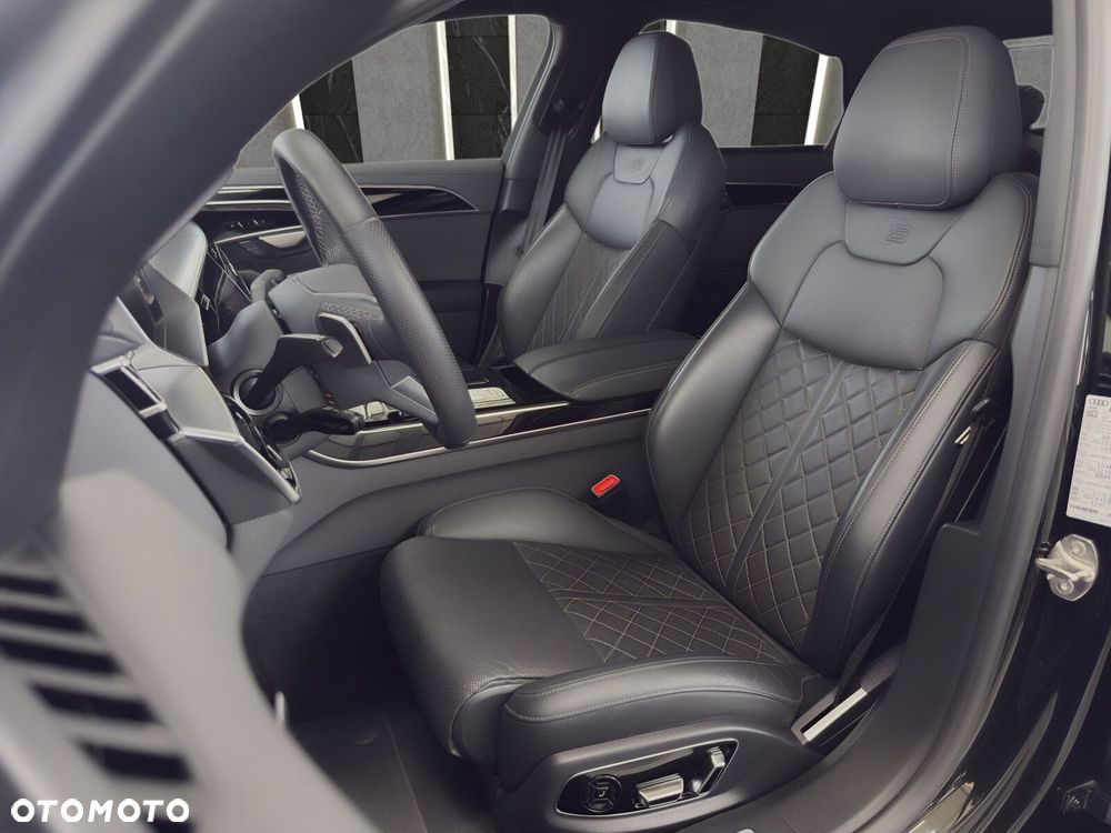 Audi A8 - 14