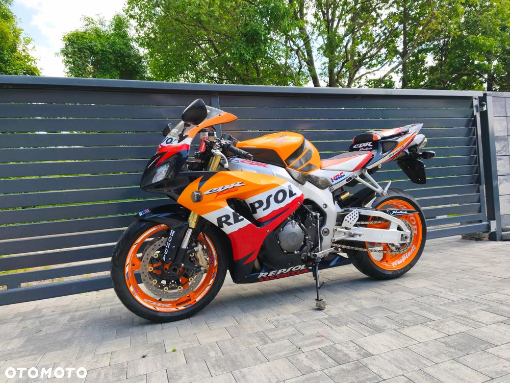 Honda CBR - 19