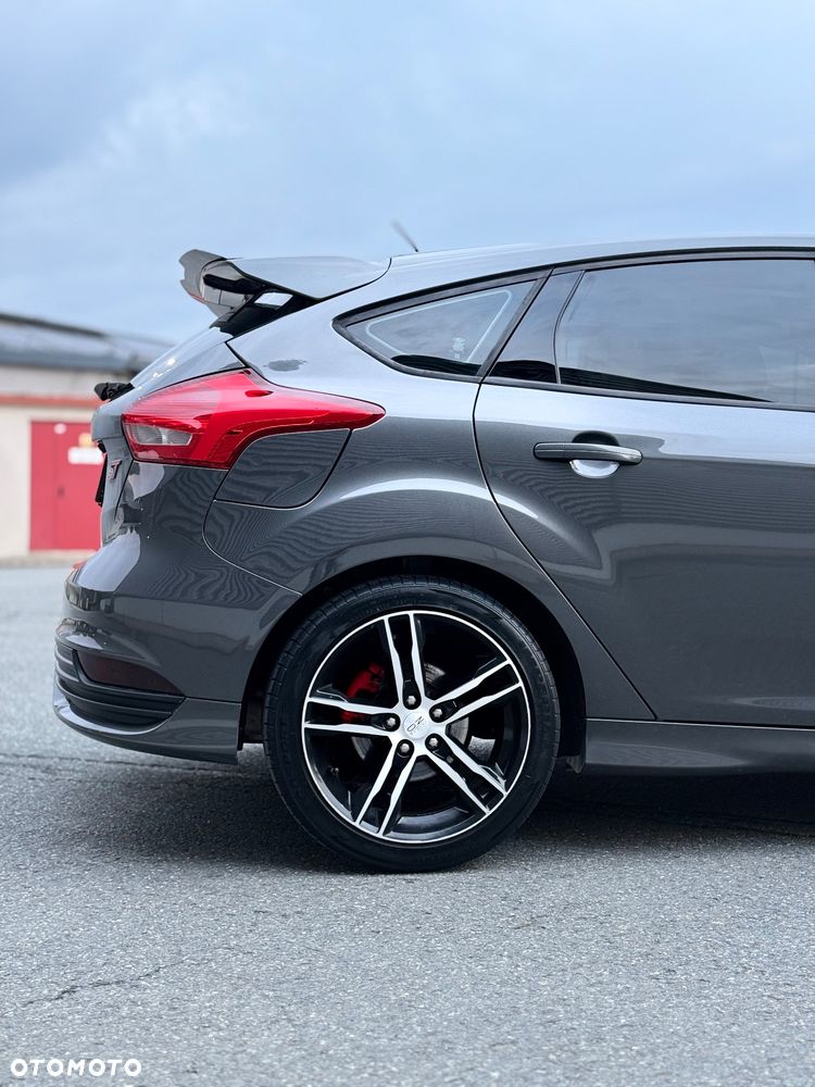 Ford Focus - 5