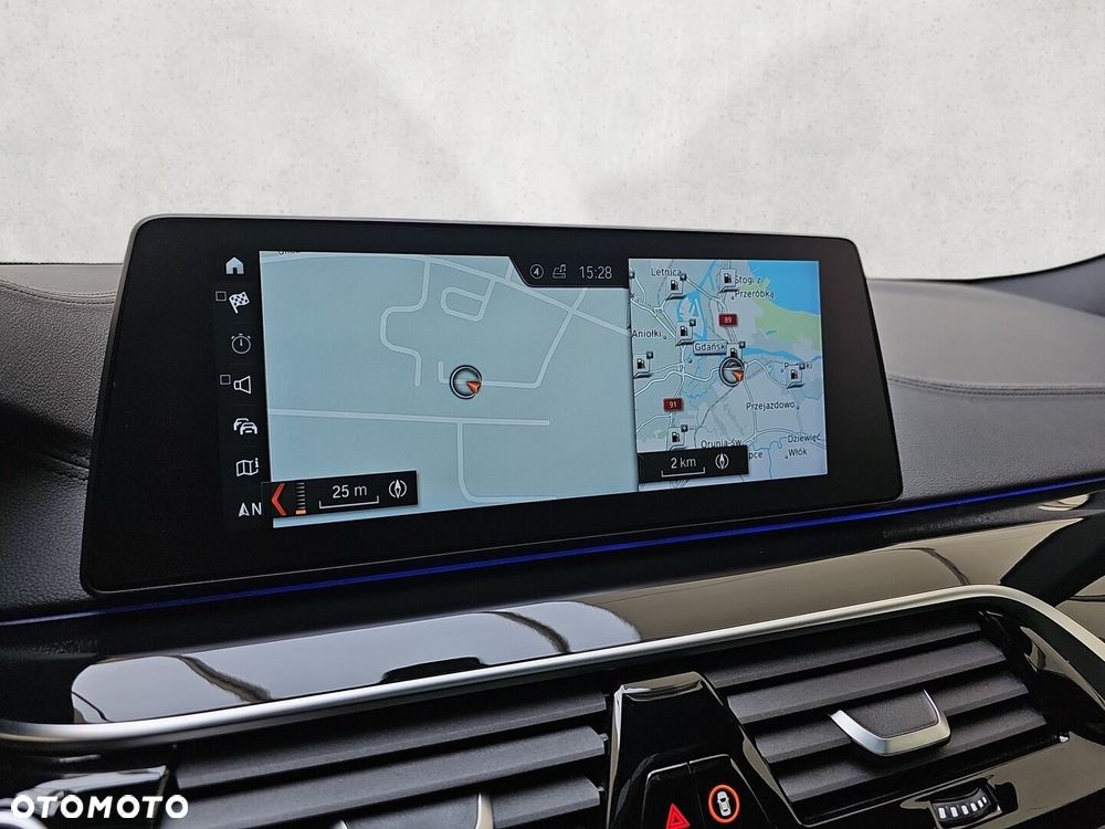 BMW Seria 5 M550i xDrive - 19