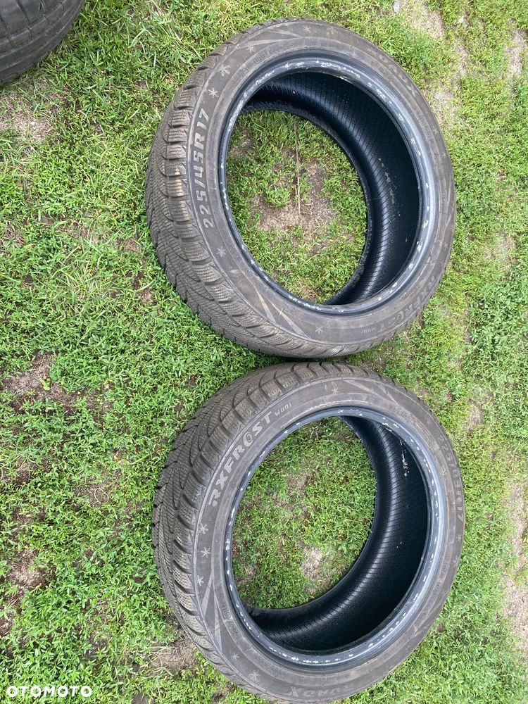 opona zimowa roadx rxfrost 225/45/17 25 rok 8 mm 2 szt. - 1