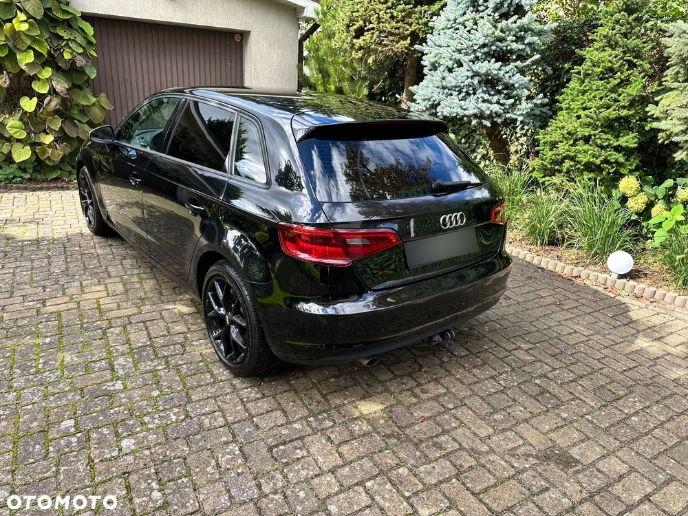 Audi A3 Sportback - 3