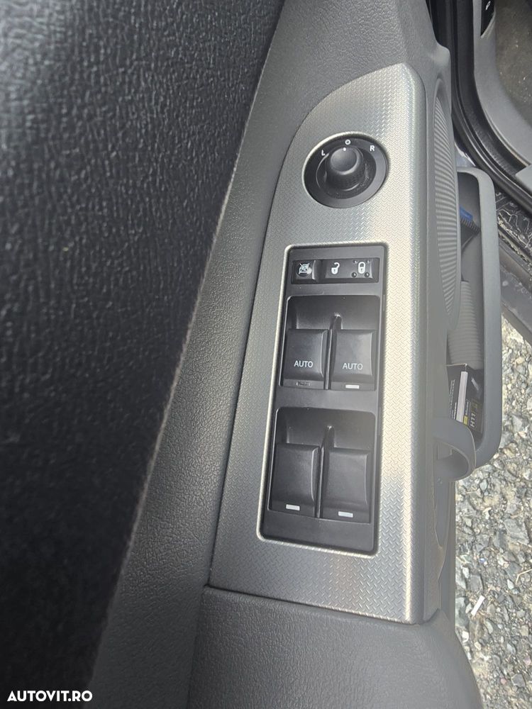 Jeep Commander - 9