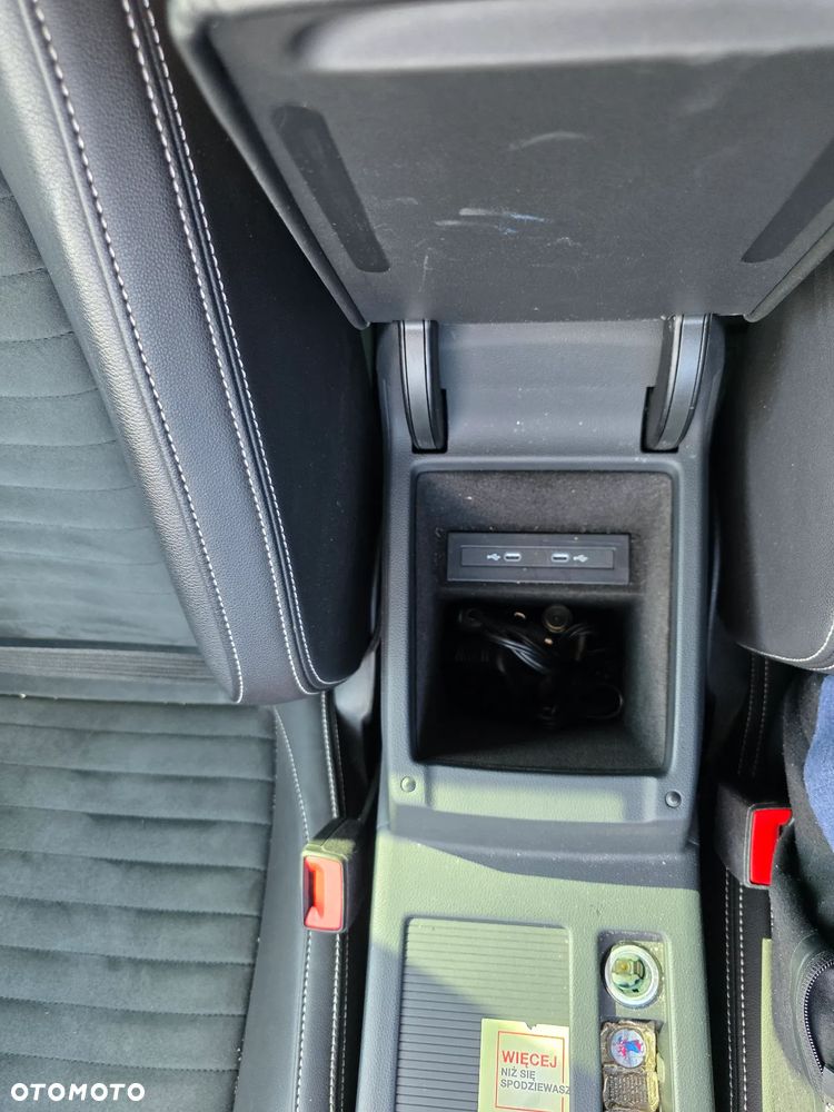 Volkswagen Passat Variant - 17