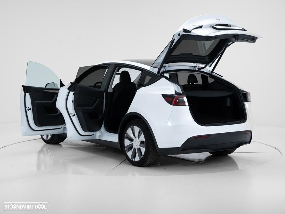 Tesla Model Y RWD - 6