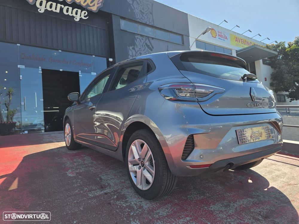 Renault Clio - 13