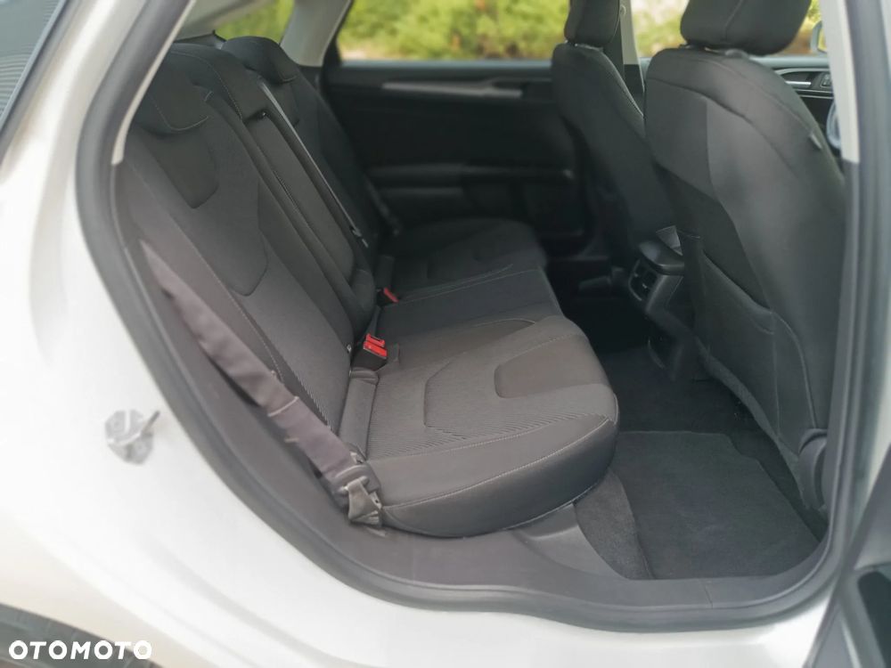 Ford Mondeo - 14