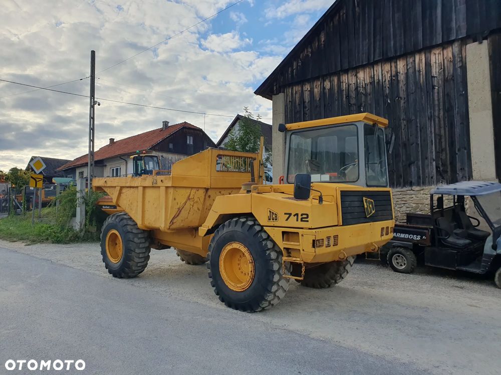 JCB - 12