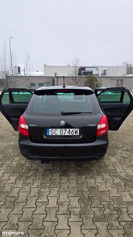 Skoda Fabia 1.4 TSI DSG RS - 10