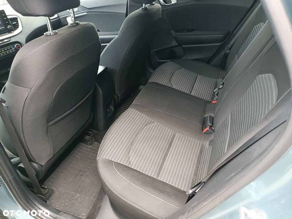 Kia Ceed 1.5 T-GDI M - 17