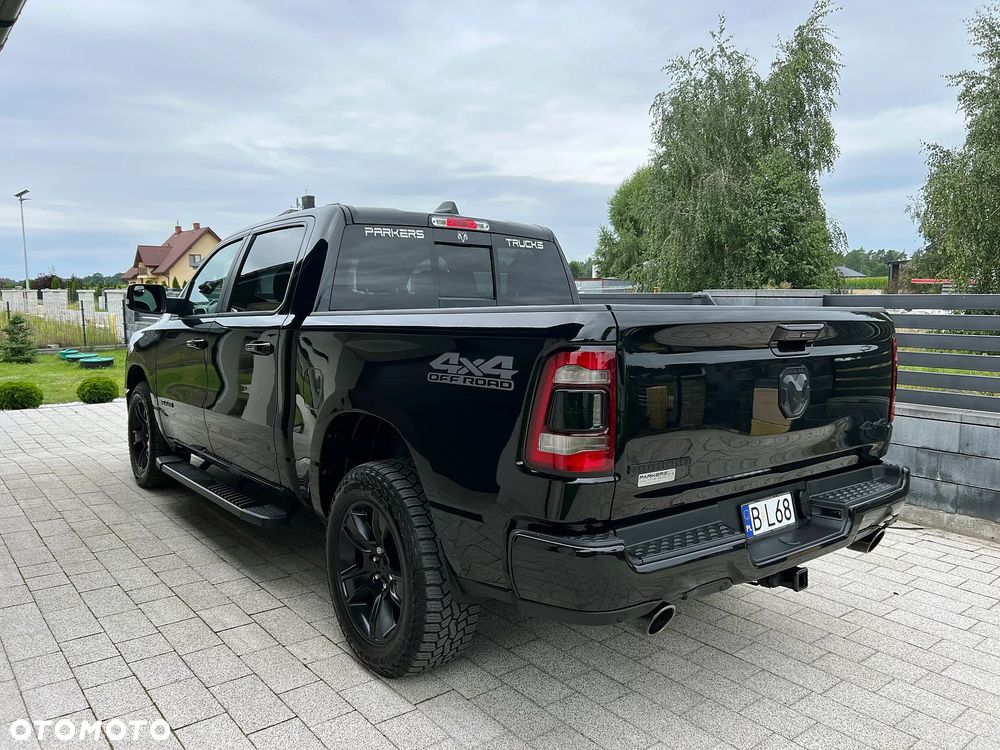 RAM 1500 5.7 Crew Cab Bighorn - 11