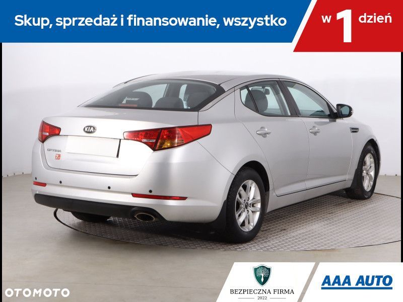 Kia Optima - 6