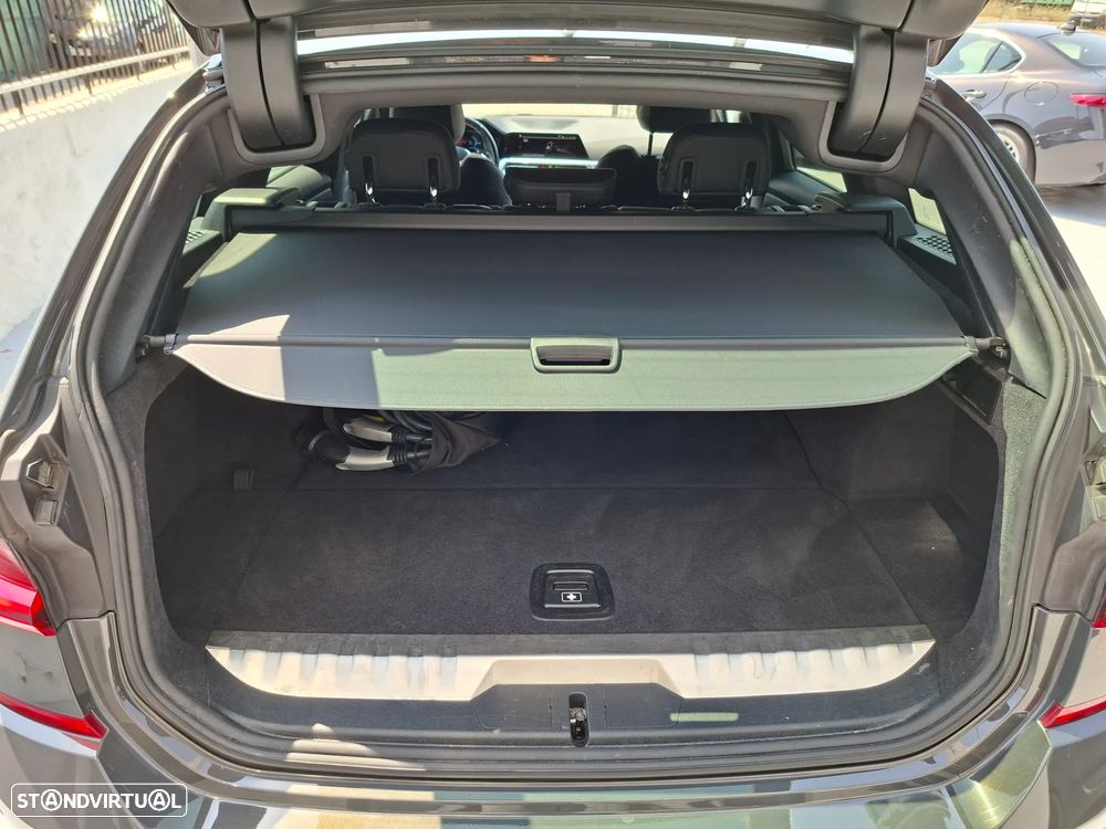 BMW 320 e xDrive Aut. M Sport - 20