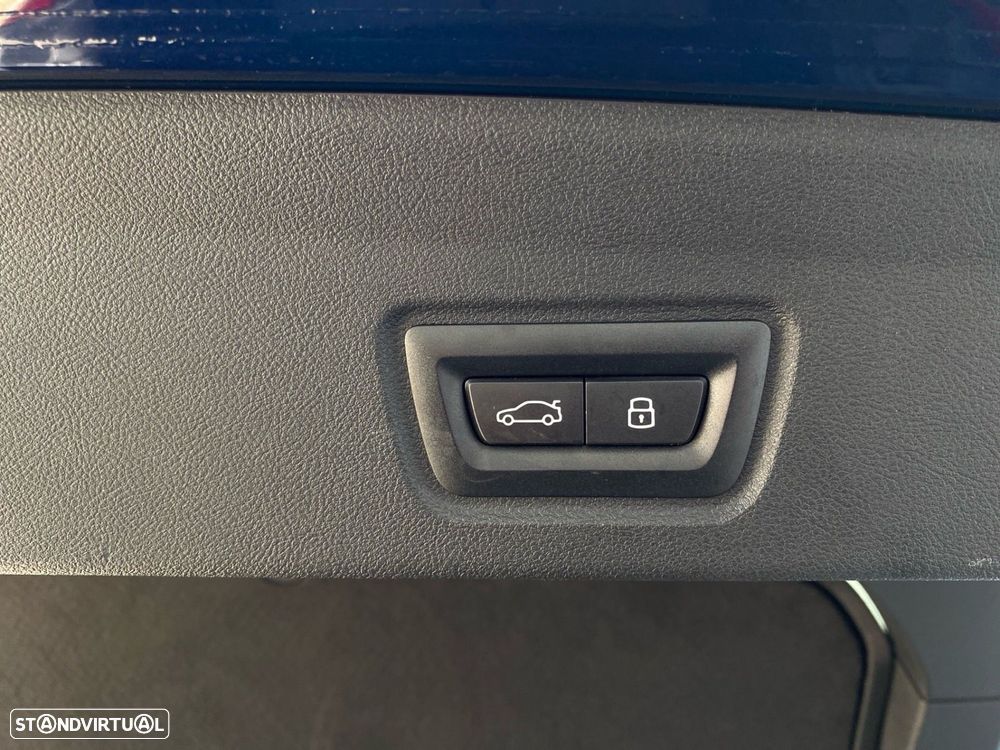 BMW i4 eDrive40 Pack Desportivo M - 18