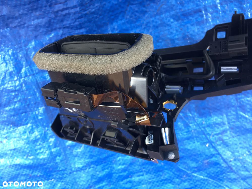 Audi Q7 SQ7 4M /  4M8820901  / Kratka Nawiewu Lewa / ORYGINAŁ - 3