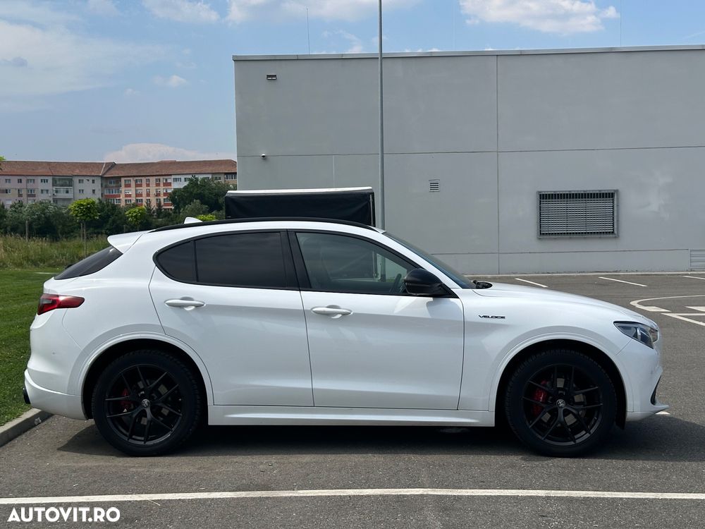 Alfa Romeo Stelvio 2.0 Turbo AWD AT8 Veloce - 12